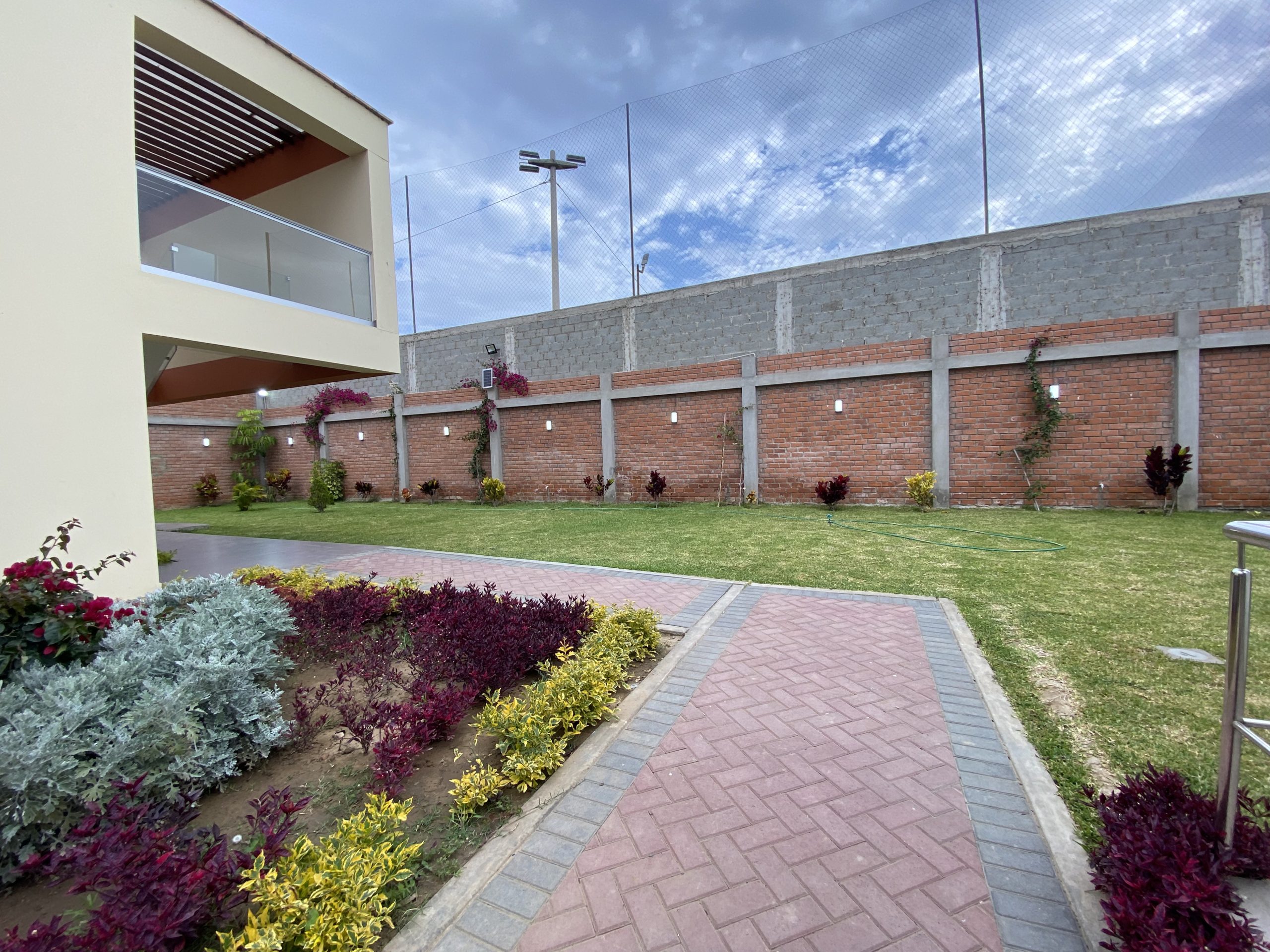 Casa Alquiler Campiña de Moche 2 pisos