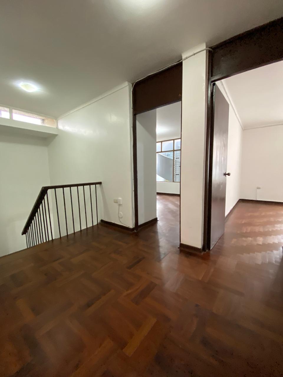 Casa Alquiler Urb. Primavera 2 pisos