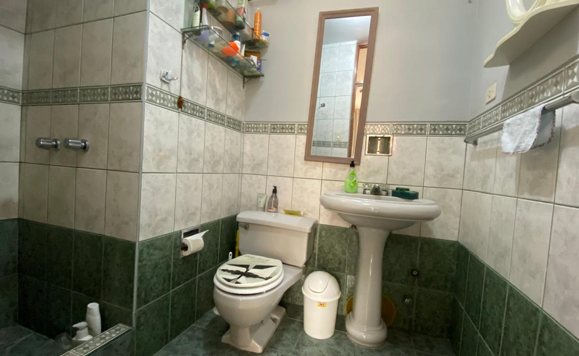 Casa Alquiler 3 Pisos Urb. Los Cedros