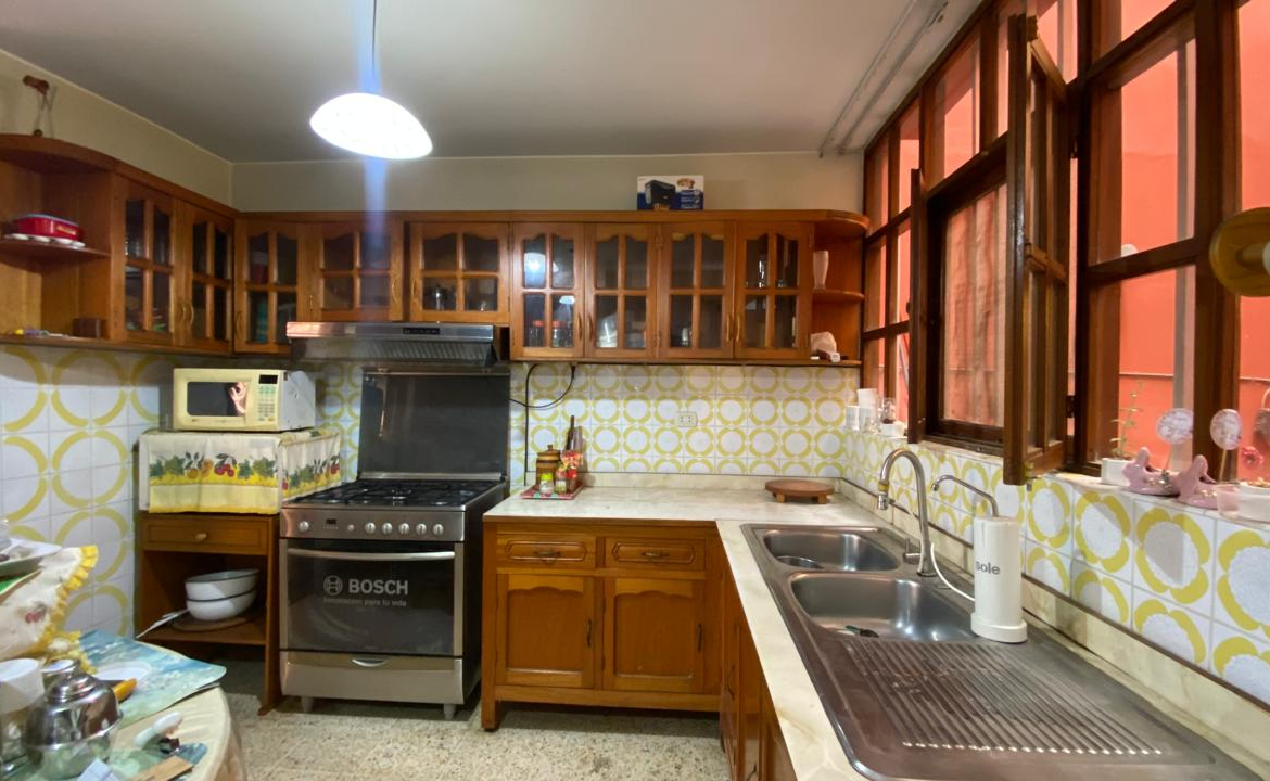 Casa Alquiler 3 Pisos Urb. Los Cedros