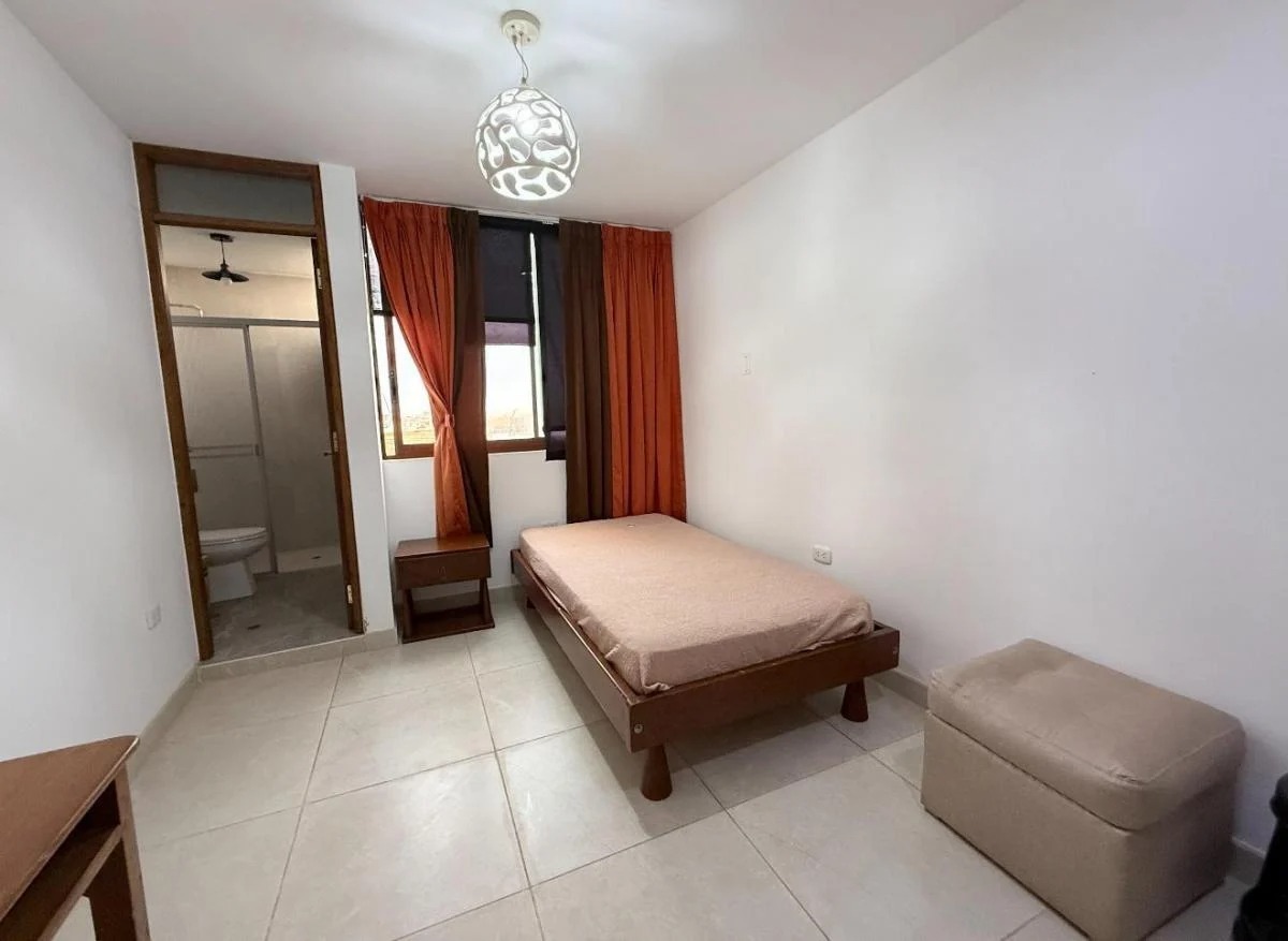 Departamento 3er piso Alquiler Amoblado Huanchaquito