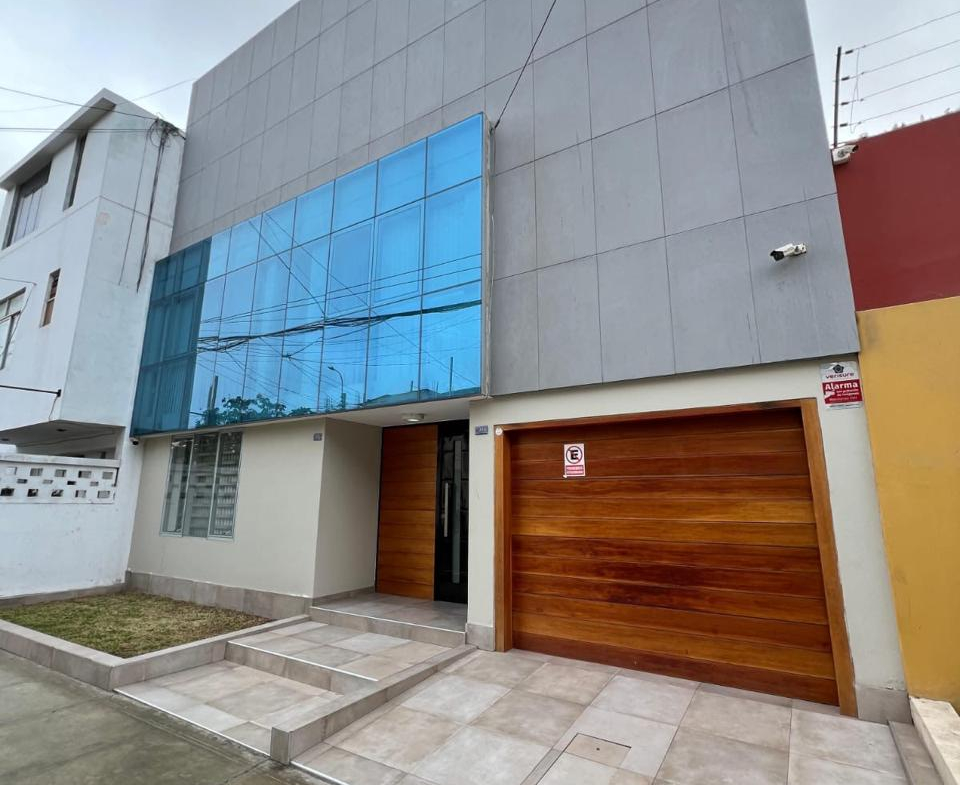 Casa Alquiler San Andres IE 3 Pisos