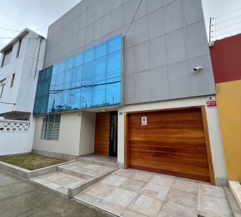 f10 Casa Alquiler San Andres IE 3 Pisos