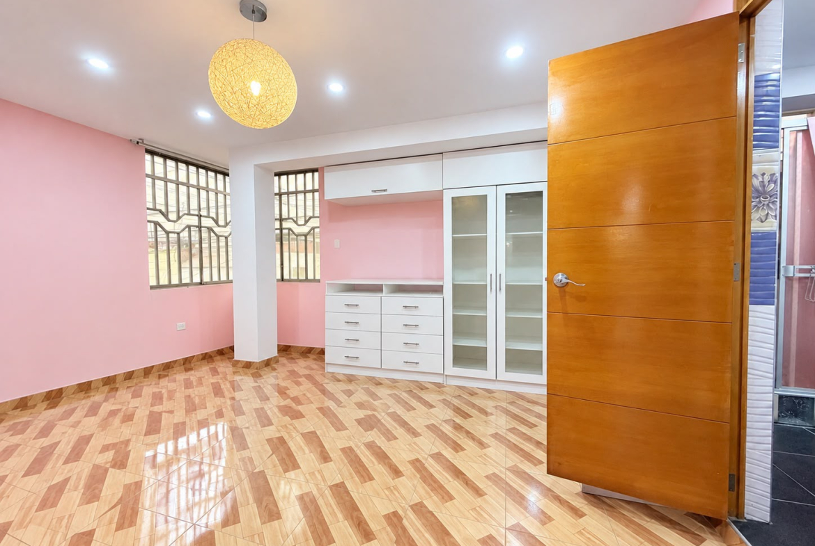 Departamento en Venta 2do Piso Av. Tahuantinsuyo