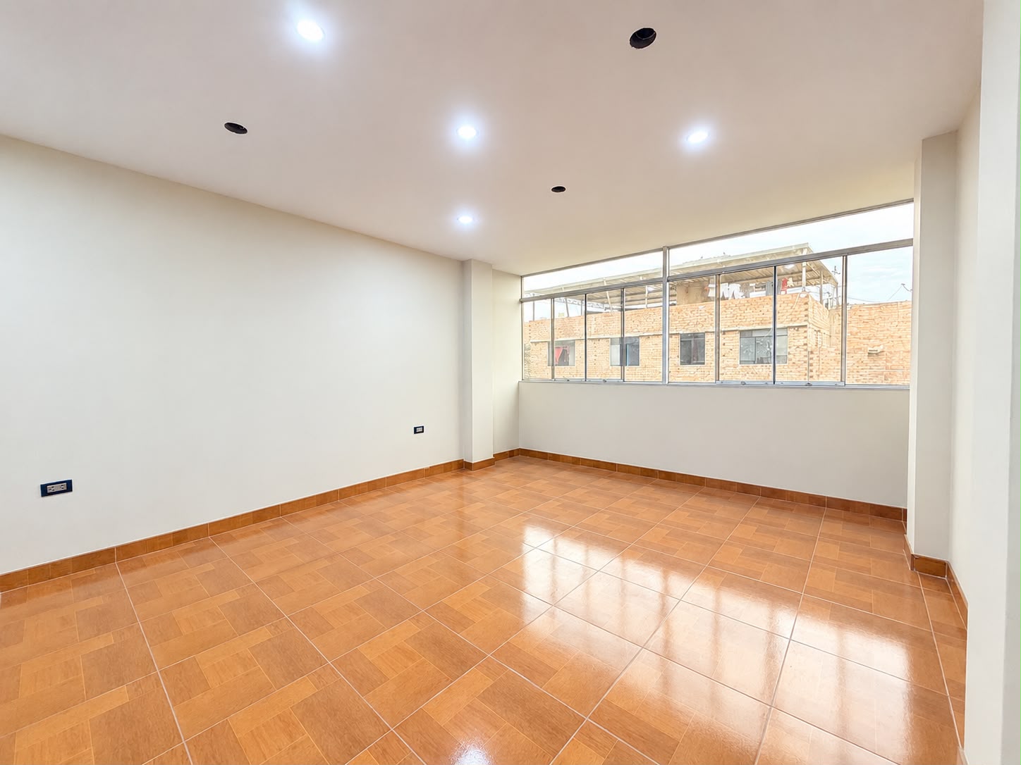 IMG_8474 Departamento en venta 3er piso Av Tahuantinsuyo La Esperanza