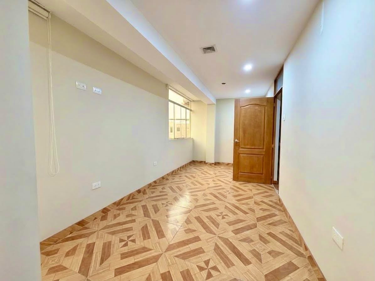 IMG_8477 Departamento en venta 3er piso Av Tahuantinsuyo La Esperanza