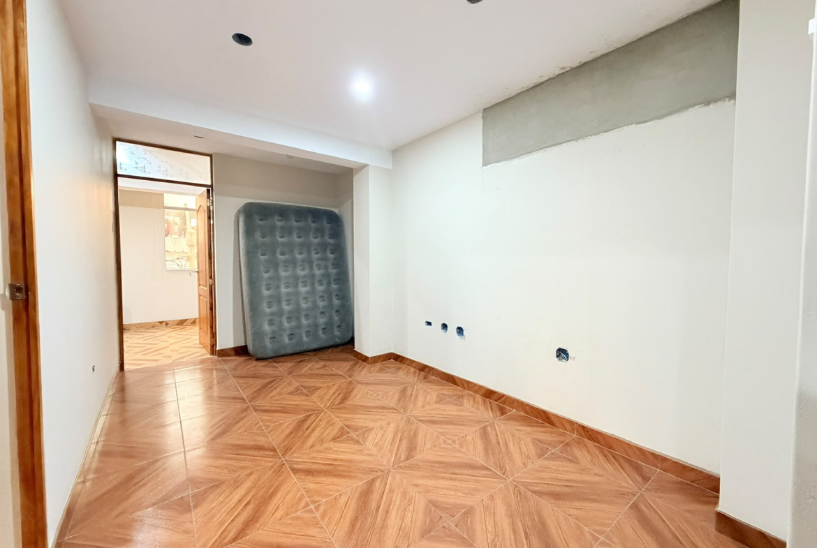 Departamento en venta 3er piso Av Tahuantinsuyo La Esperanza