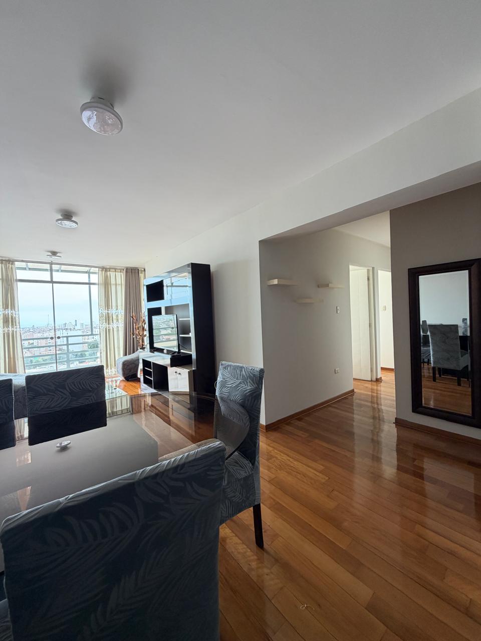 f12 Departamento Alquiler Urb. Primavera 12 piso