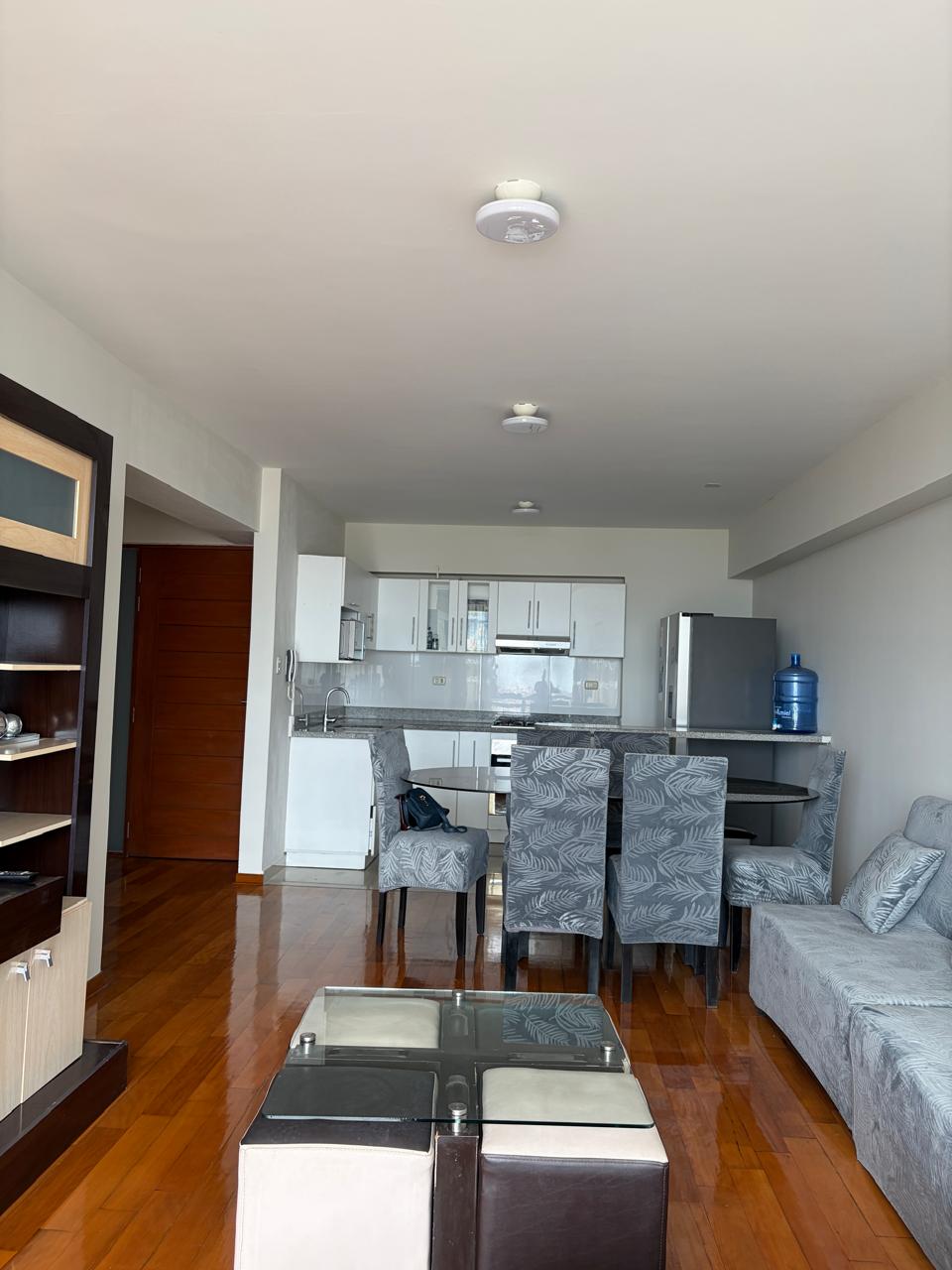 f16 Departamento Alquiler Urb. Primavera 12 piso