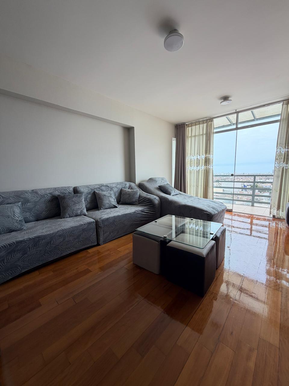 f18 Departamento Alquiler Urb. Primavera 12 piso
