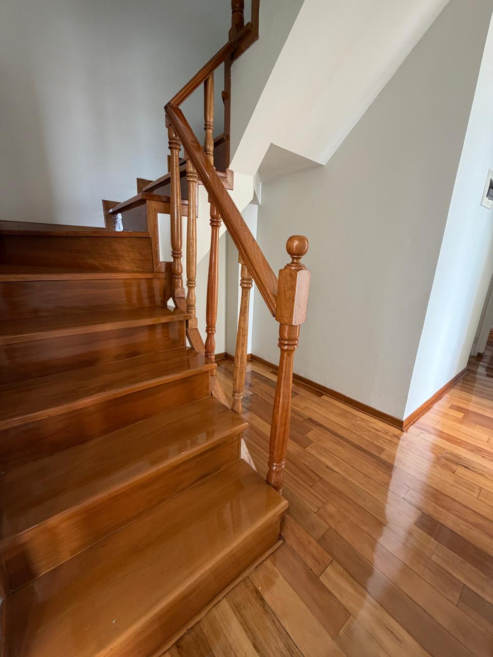 f7 Departamento Alquiler Urb. Primavera 12 piso